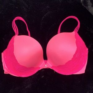 Victoria’s Secret hot pink lace and rhinestone Very Sexy Push-Up 36DD bra